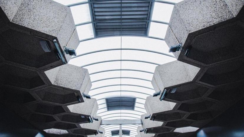 The world’s luggage storage network