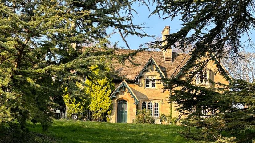 The world’s luggage storage network