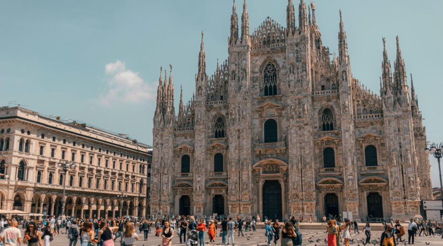 milan duomo square