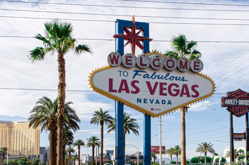 expensive-las-vegas-sign