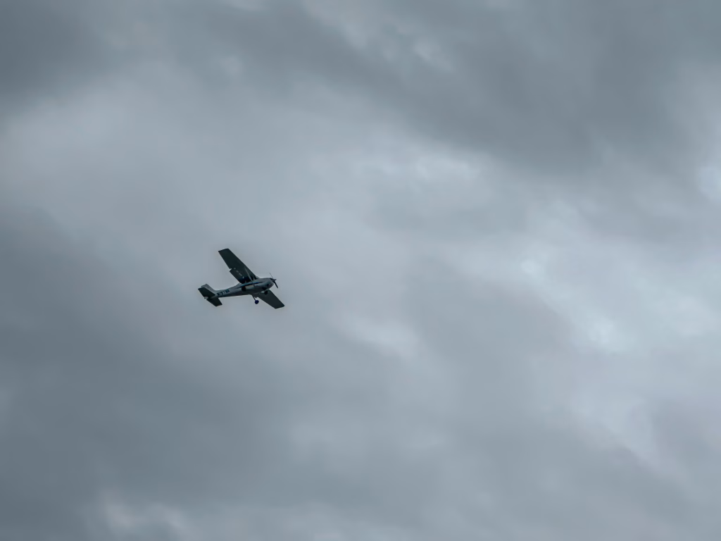 airplane-flight-krakow-2