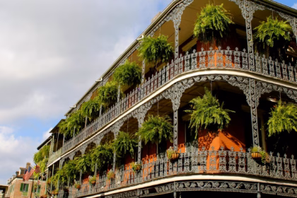 long-flight-new-orleans-building