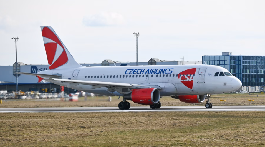 prague flight plane airport
