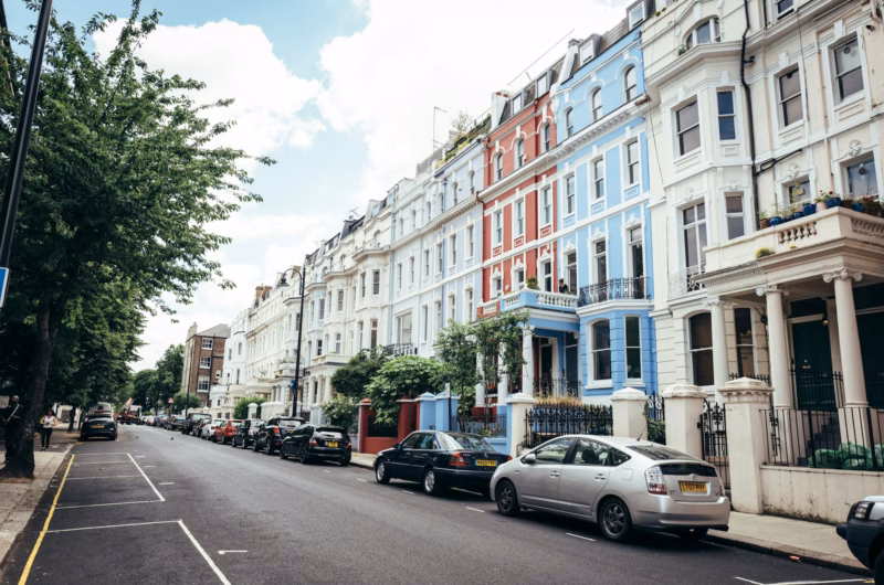 london street lines with buildings: where to stay for first time