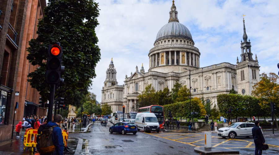 London-rains-3