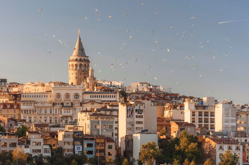 Panoramic view of Istanbul's skyline showing the best time to visit Turkey during May's golden hour, with perfect weather for exploring historic sites