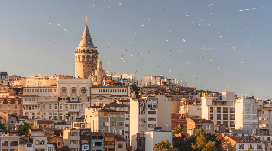 Panoramic view of Istanbul's skyline showing the best time to visit Turkey during May's golden hour, with perfect weather for exploring historic sites