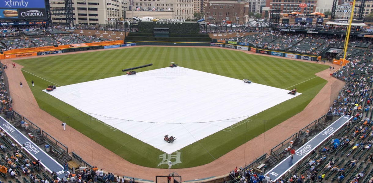 detroit comerica park: bag policy