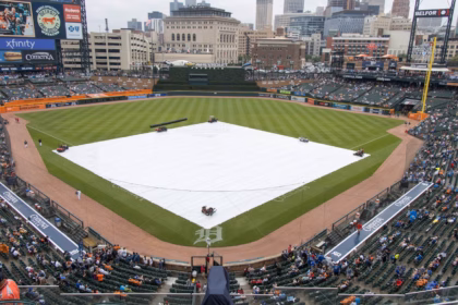 detroit comerica park: bag policy
