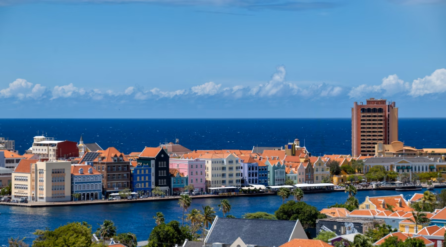 Willemstad: is Curacao expensive?