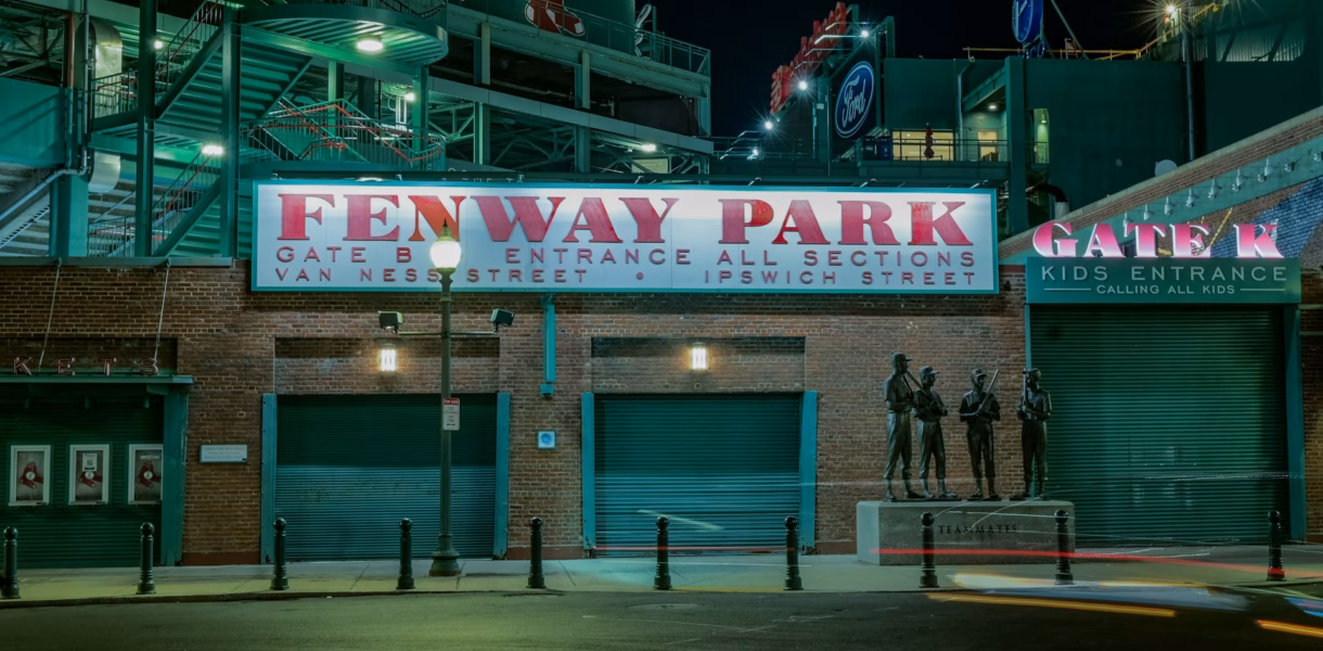 Boston Fenway Park: bag policy