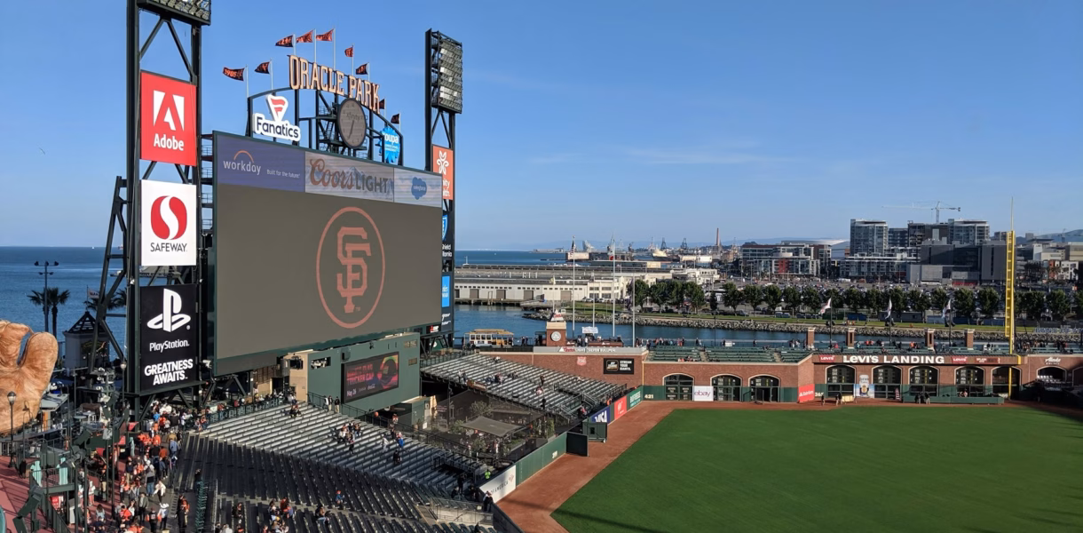 san francisco oracle park bag policy