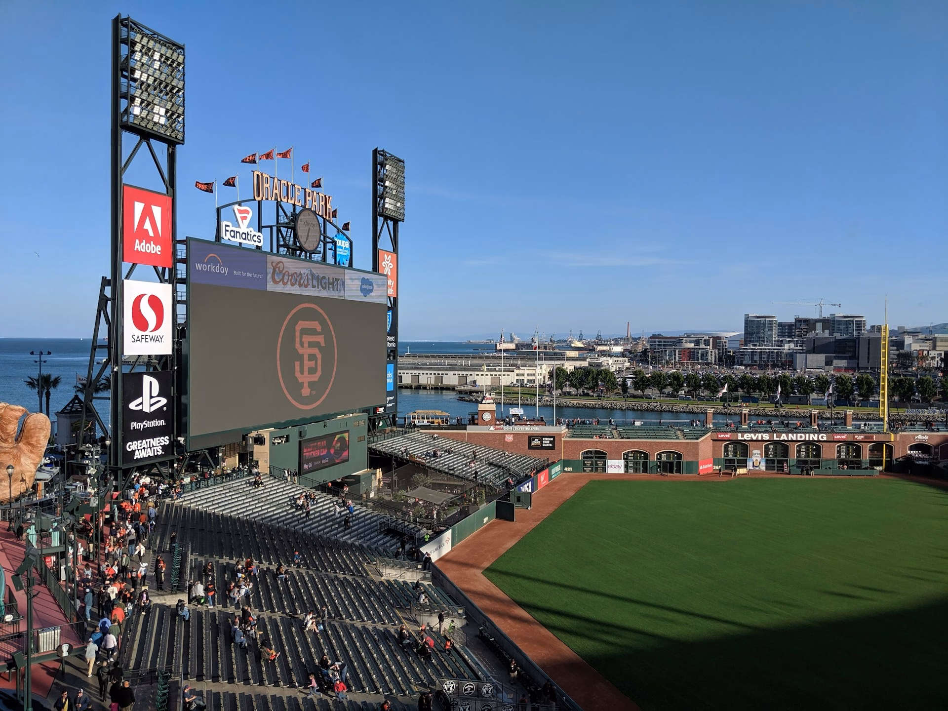 san francisco oracle park bag policy