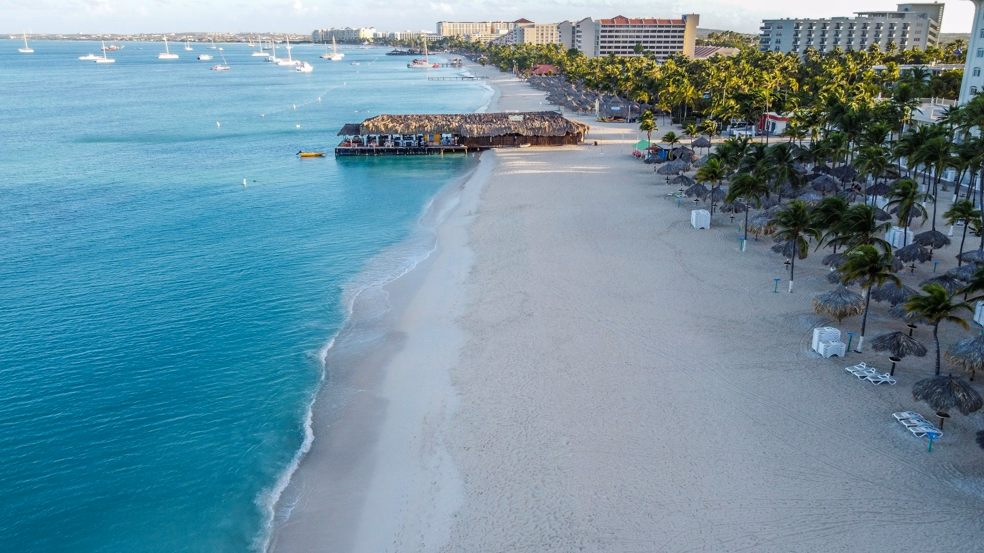 Palm beach: is aruba expensive?