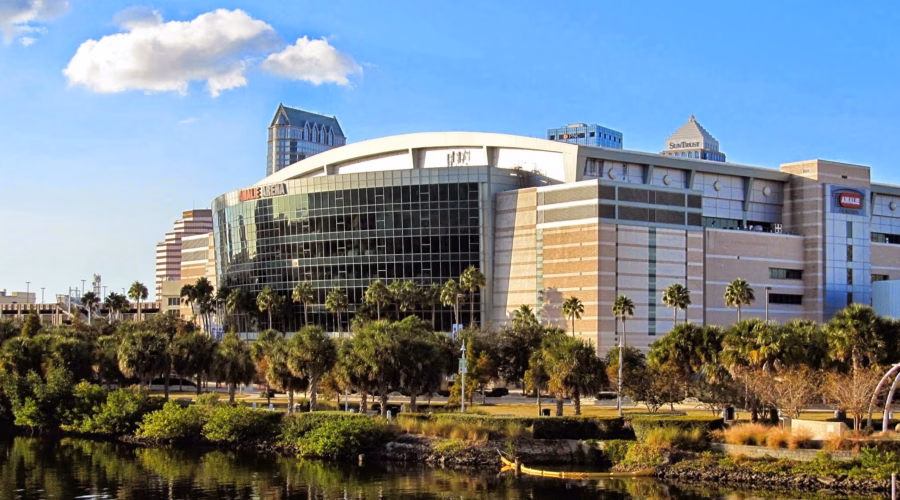 amalie arena: bag policy