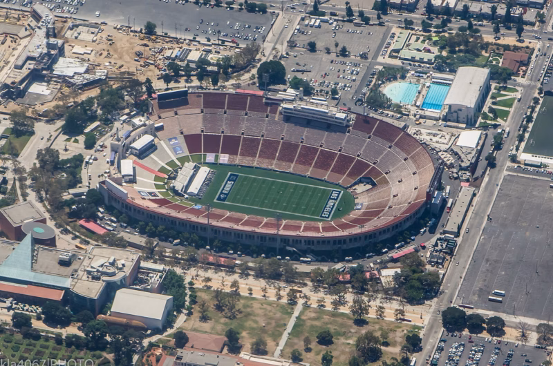la coliseum bag policy