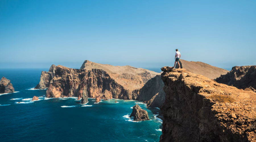 madeira island attractions: Ponta de São Lourenço cliffs
