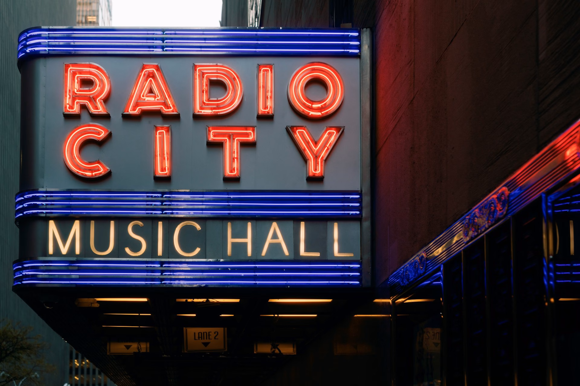 radio city music hall: bag policy