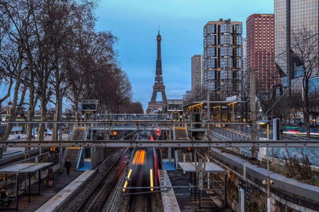 paris-by-train-3