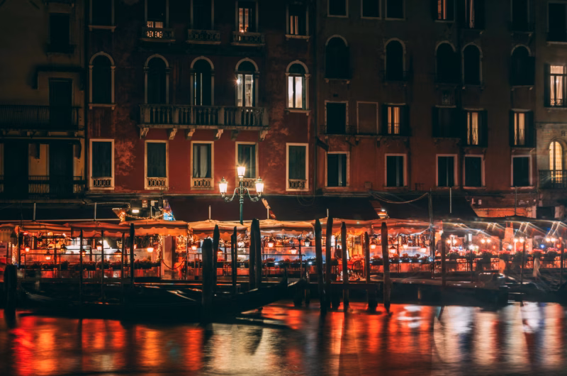 venice christmas market