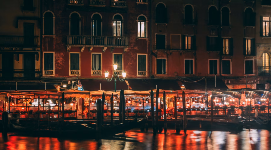 venice christmas market