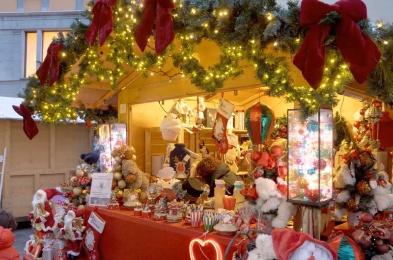 trento mercatini di natale: bancarella