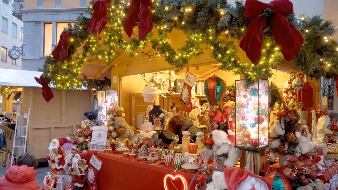 trento mercatini di natale: bancarella