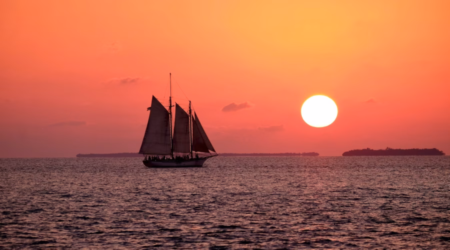 warm places to visit in december