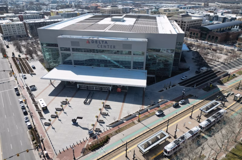 delta center bag policy