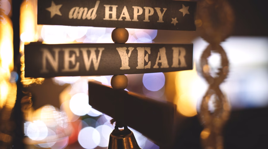 new year's eve traditions around the world