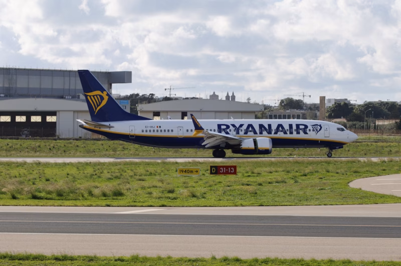 Ryanair cabin bag size