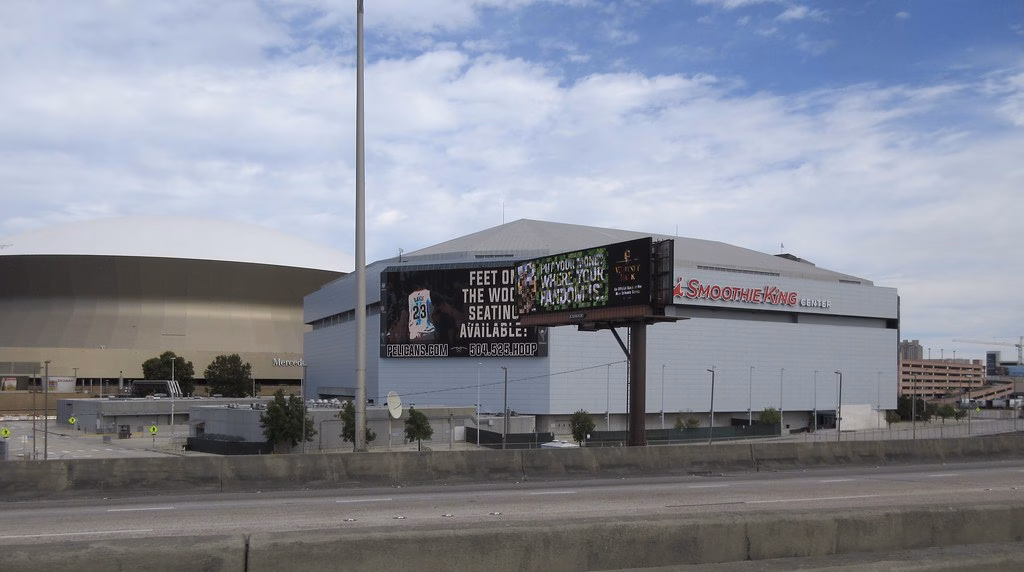 smoothie king center bag policy