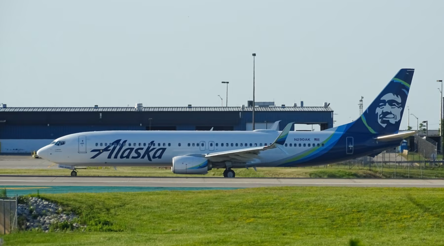 alaska baggage policy