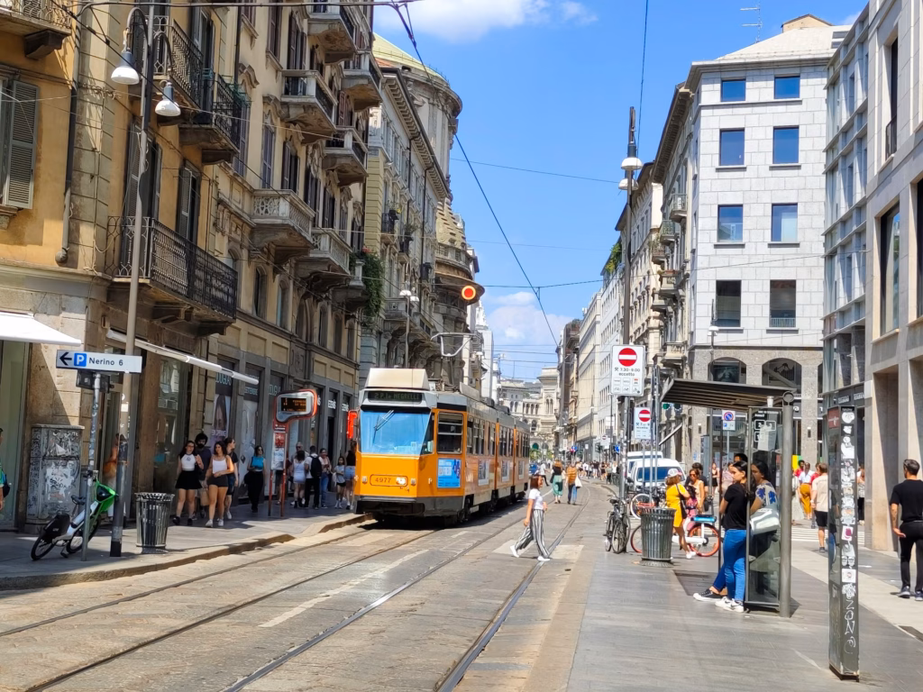 Italy train