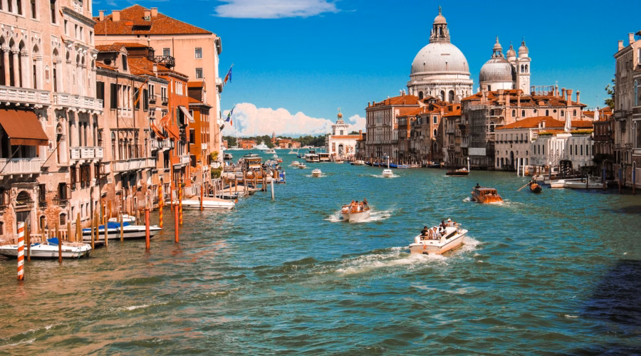 Italy travel guide