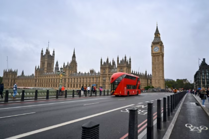 tipping in london