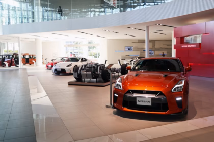 Salle d'exposition automobile au Mondial de l'Auto 2026
