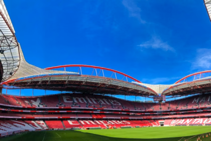 Estádio da Luz guide: the Benfica stadium in Lisbon under a blue sky